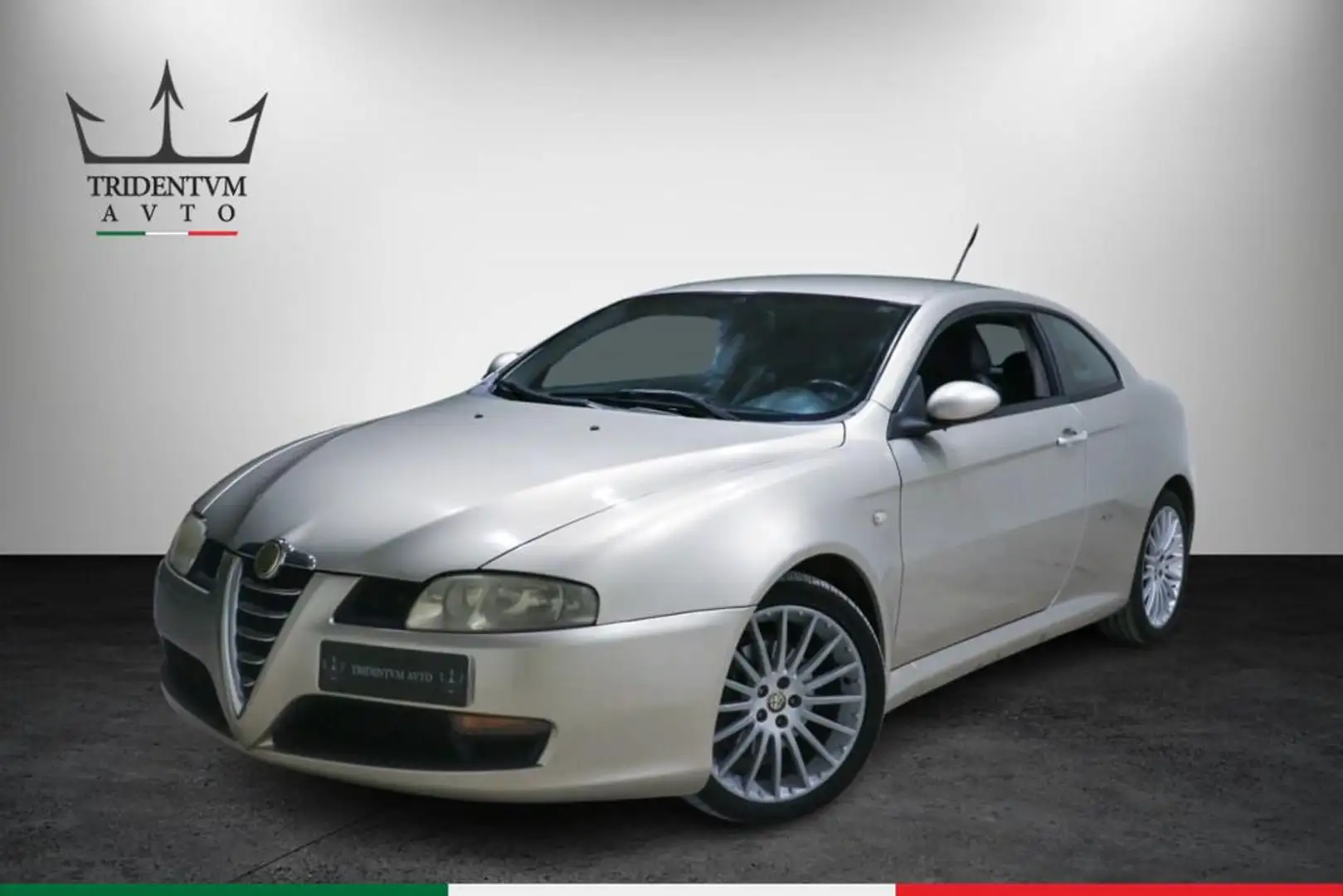 Alfa Romeo GT 1.9 jtd mjt Impression Gris - 1