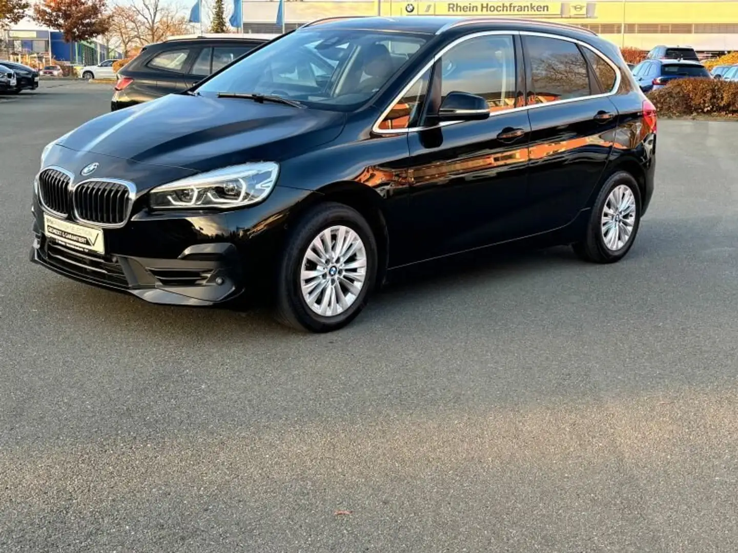 BMW 218 i Active Tourer Advantage LED NAVI PARKASSIST Schwarz - 2