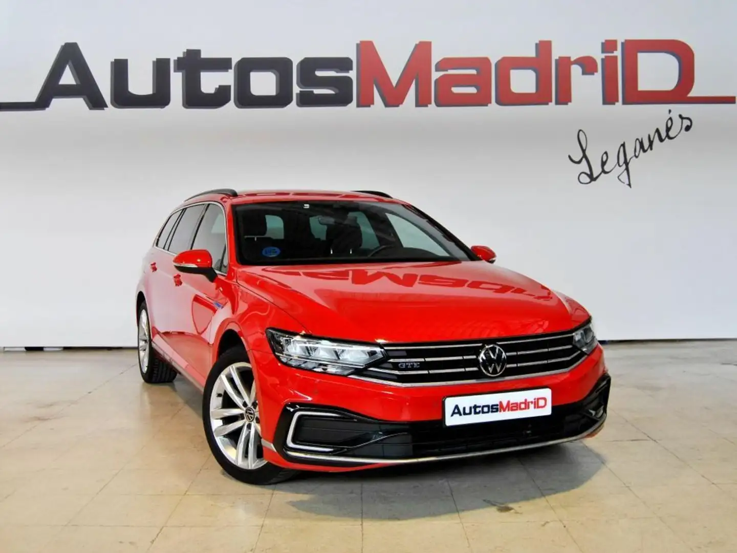 Volkswagen Passat Variant GTE 1.4 TSI e-Power 115kW + 85kW Rojo - 1