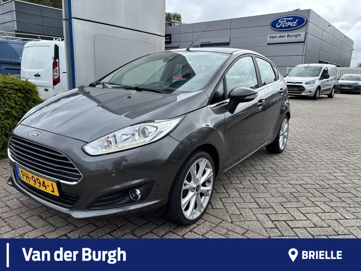 Ford Fiesta 5-deurs Titanium 1.0 ECOboost 100pk Ford Fiesta 1. Grau - 1
