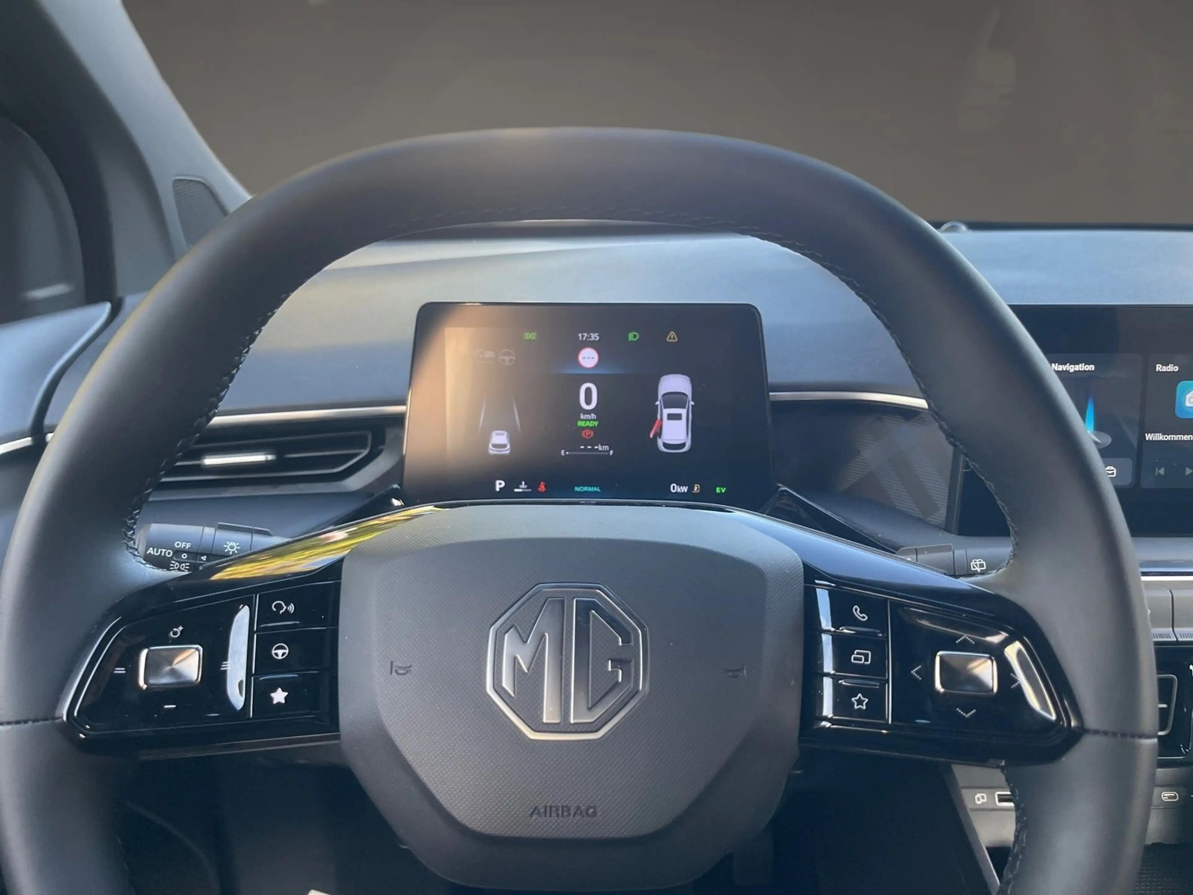 MG MG3 1.5 Hybrid+ 143kW Luxury Navi Kamera PDC ACC — photo 11