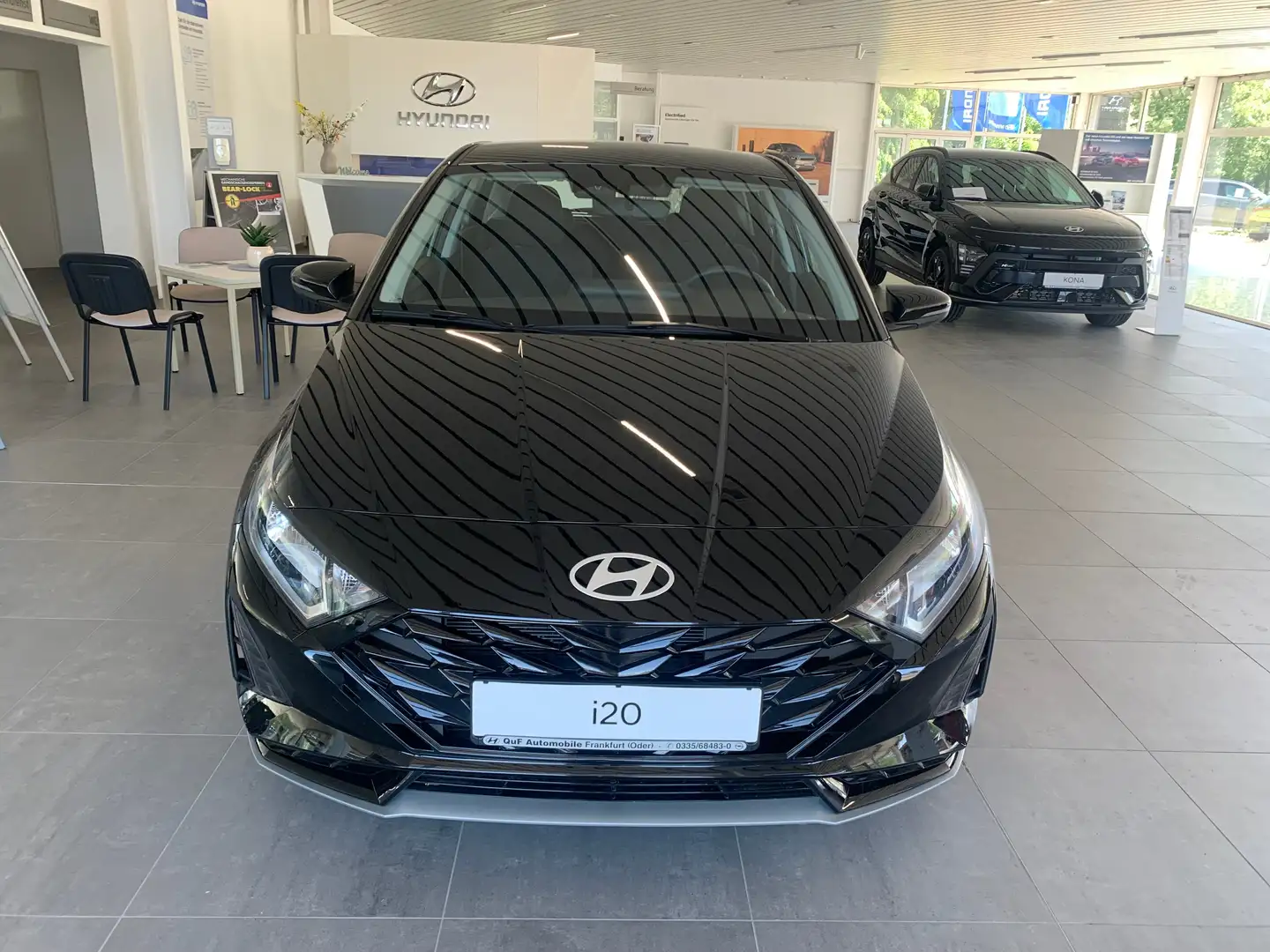 Hyundai i20 Trend Mild-Hybrid Zwart - 1