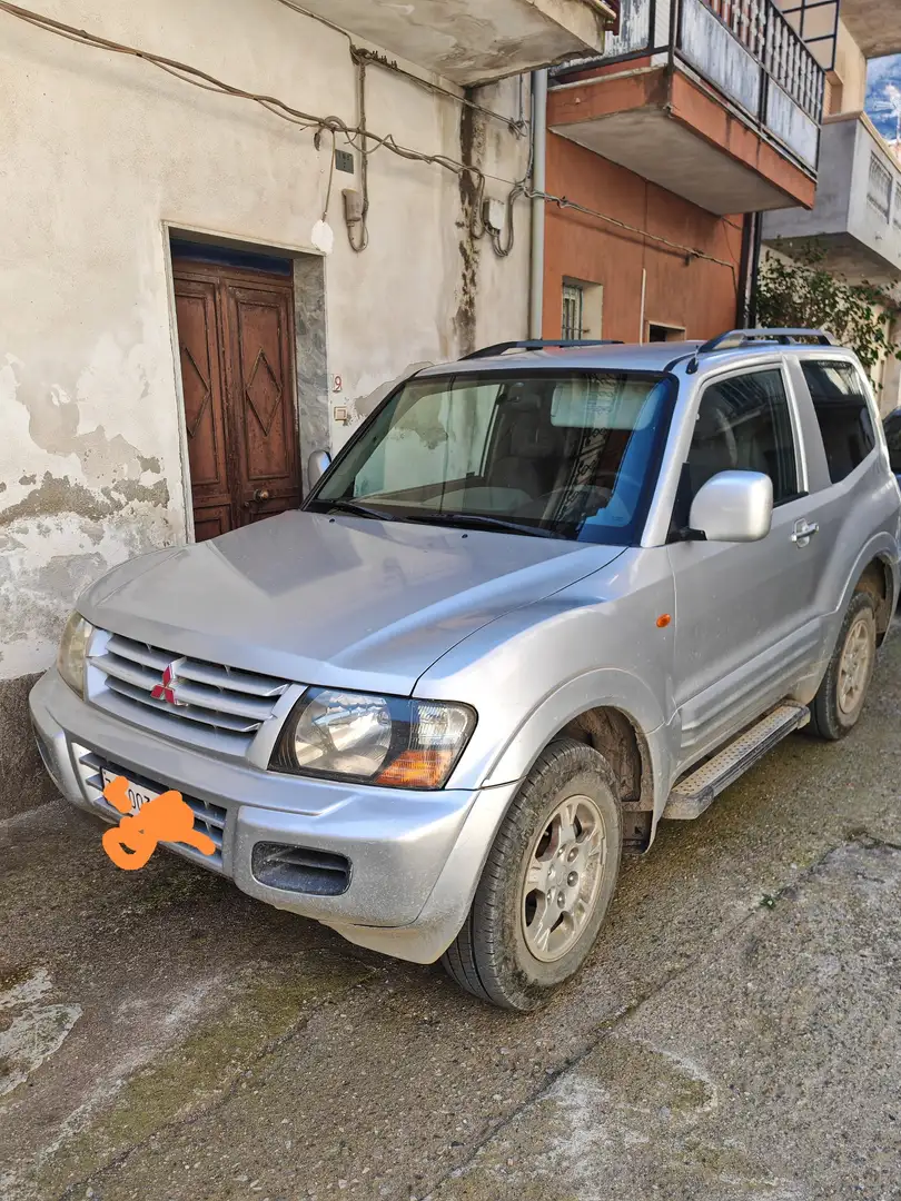 Mitsubishi Pajero 3p 2.5 tdi GLX - 1