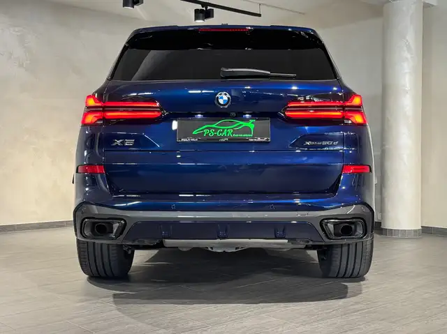 BMW X5 view 13