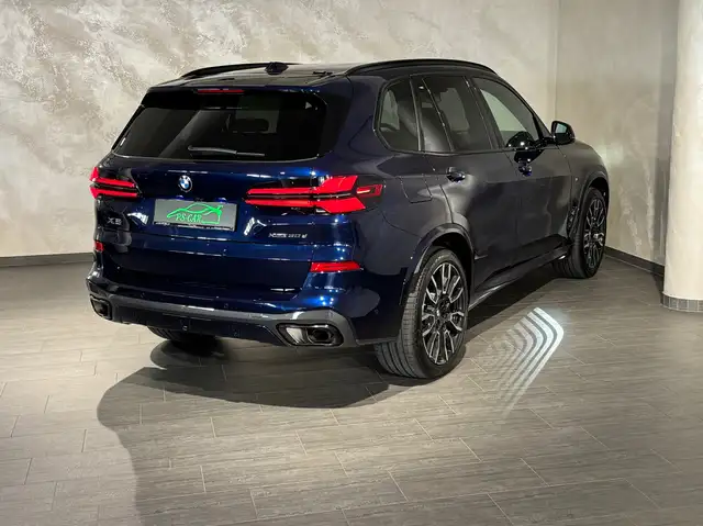BMW X5 view 12