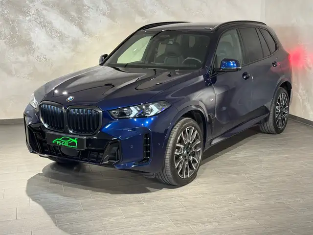 BMW X5 view 3