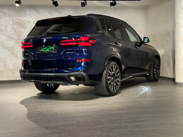 BMW X5 view 11