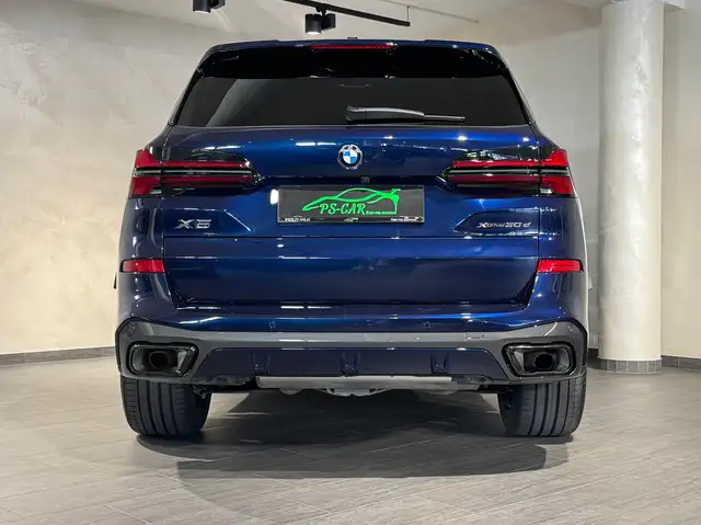 BMW X5 view 14