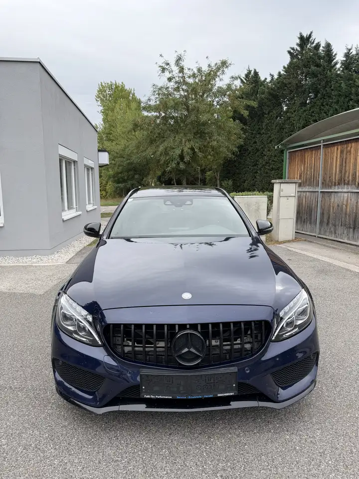 Mercedes-Benz C 220