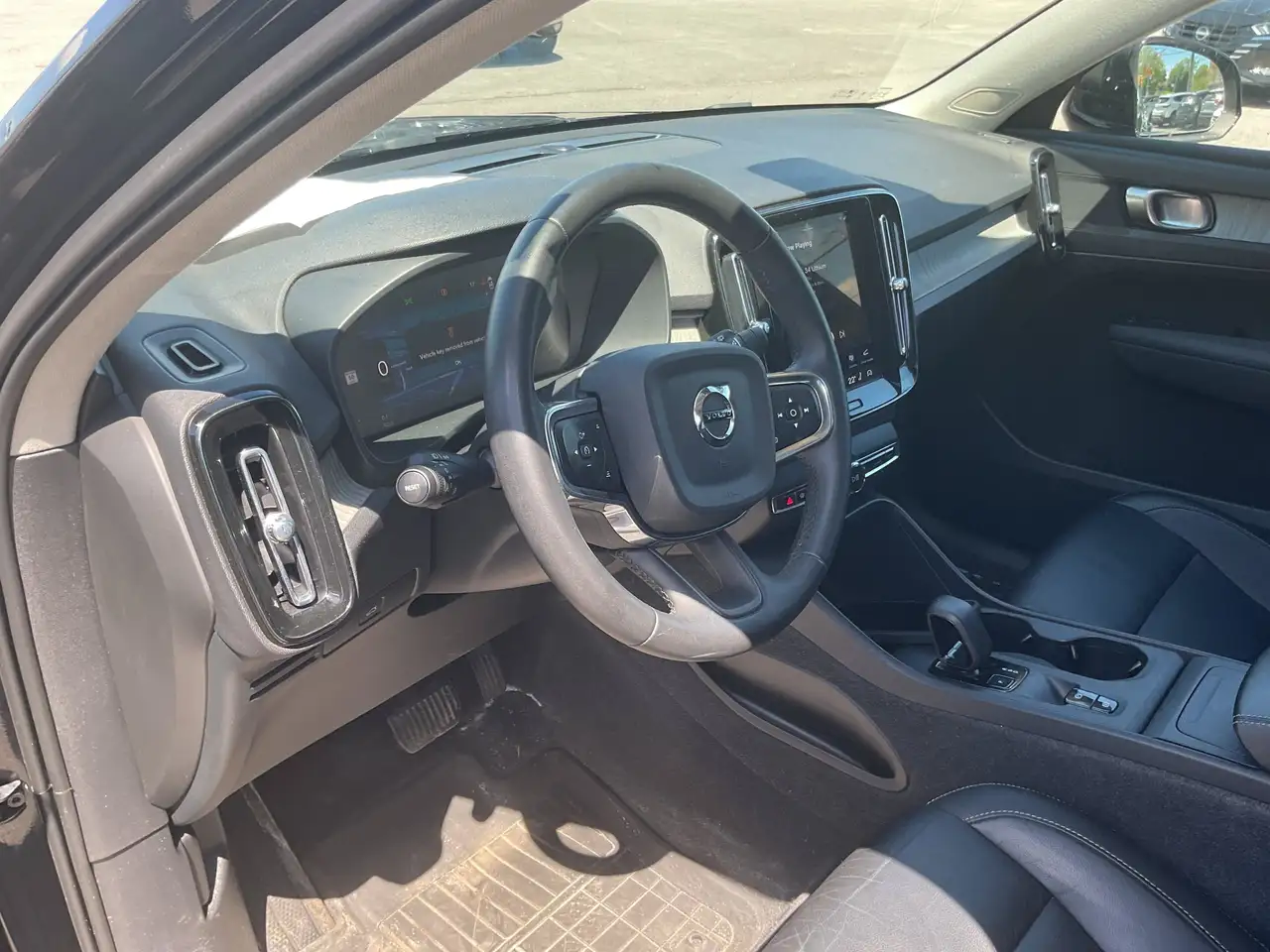 Volvo XC40 photo Volvo XC40