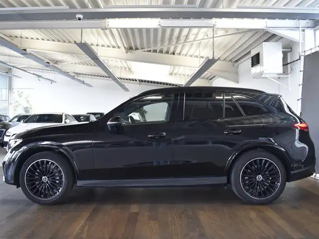 Mercedes-Benz GLC 200 view 5
