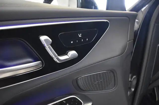 Mercedes-Benz GLC 200 view 13