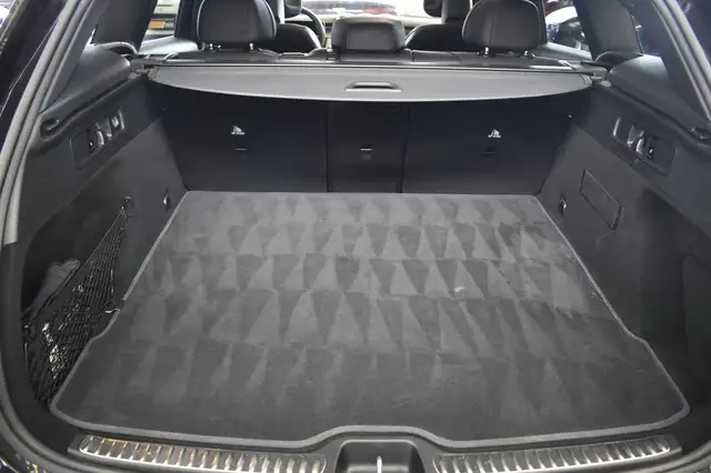 Mercedes-Benz GLC 200 view 16