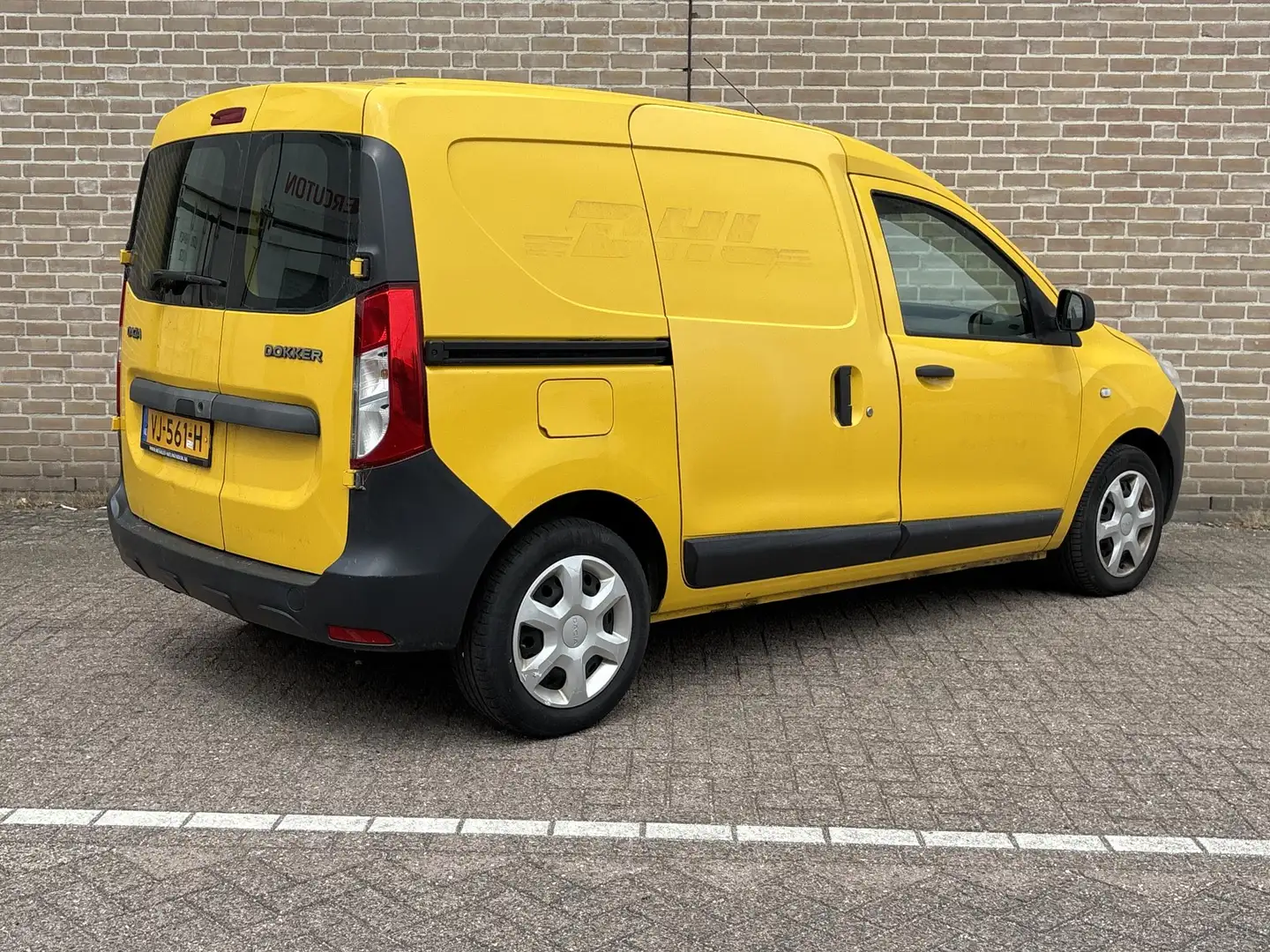 Dacia Dokker 1.5 dCi 75 Ambiance € 4.950 NETTO | 1/2 Leder | Zi Geel - 2