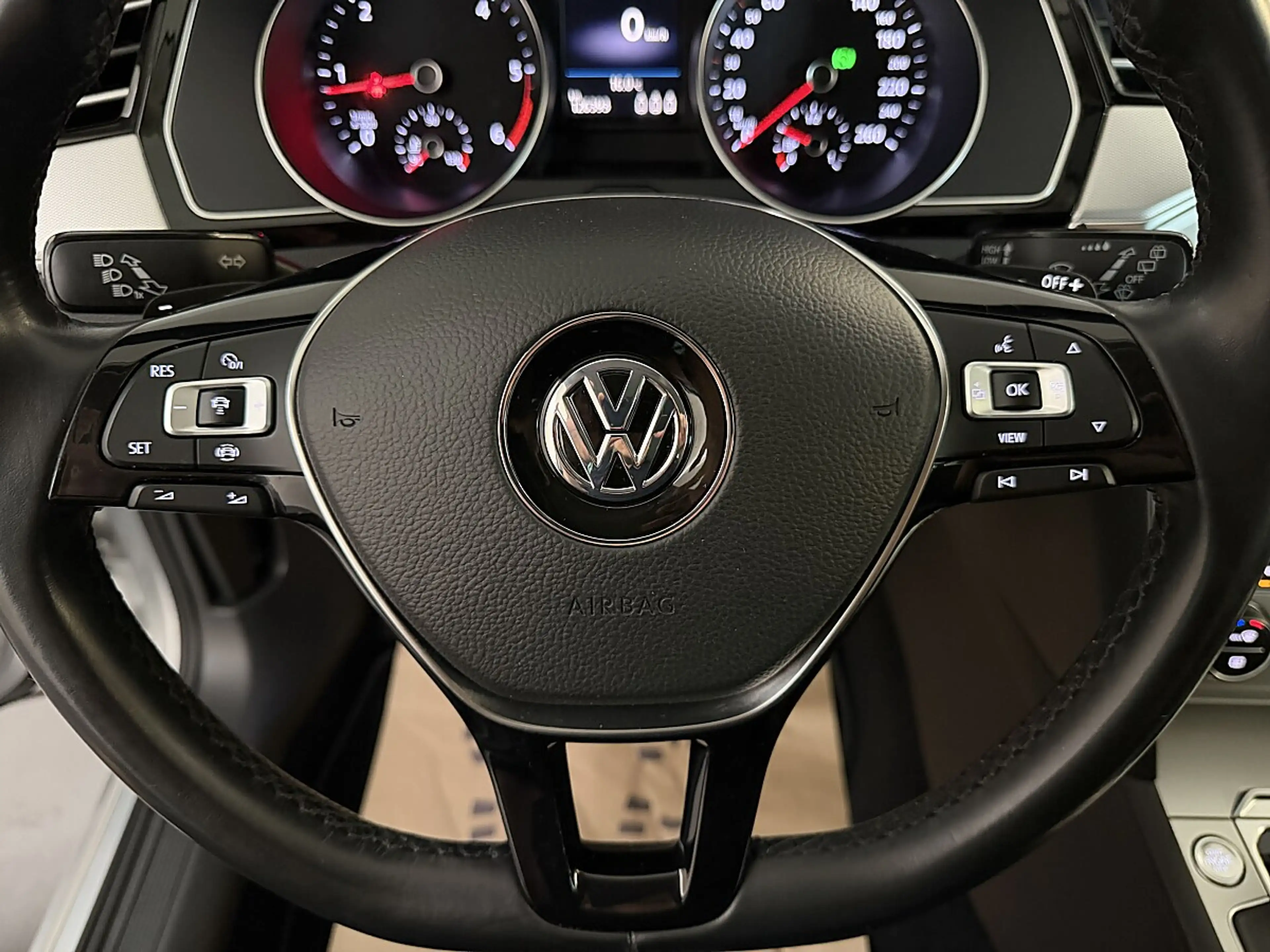 Volkswagen Passat Variant 1,6TDI DSG *LED*NAVI*ACC*Sitzheizung*Getönte Sc... — photo 7