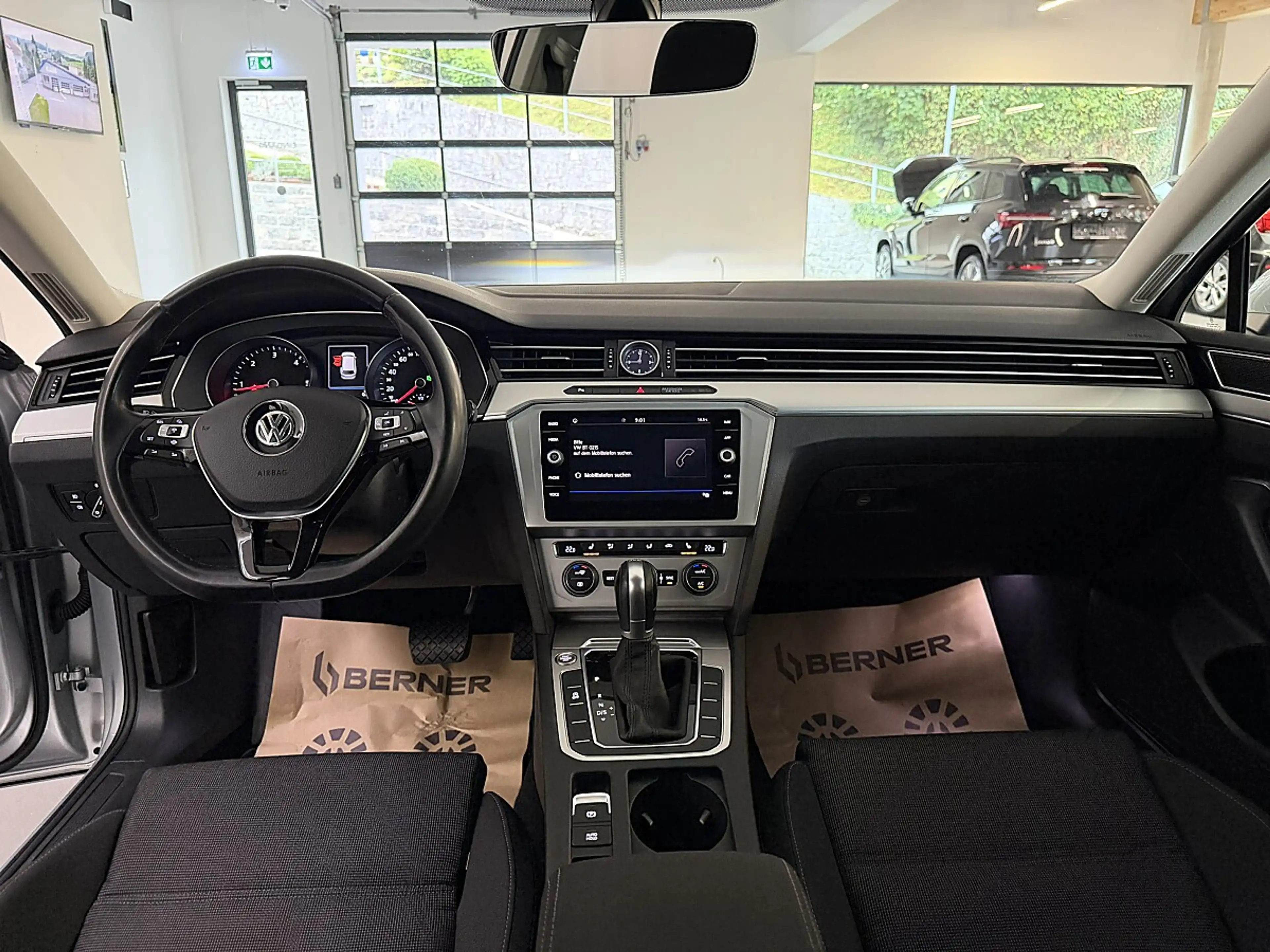 Volkswagen Passat Variant 1,6TDI DSG *LED*NAVI*ACC*Sitzheizung*Getönte Sc... — photo 10