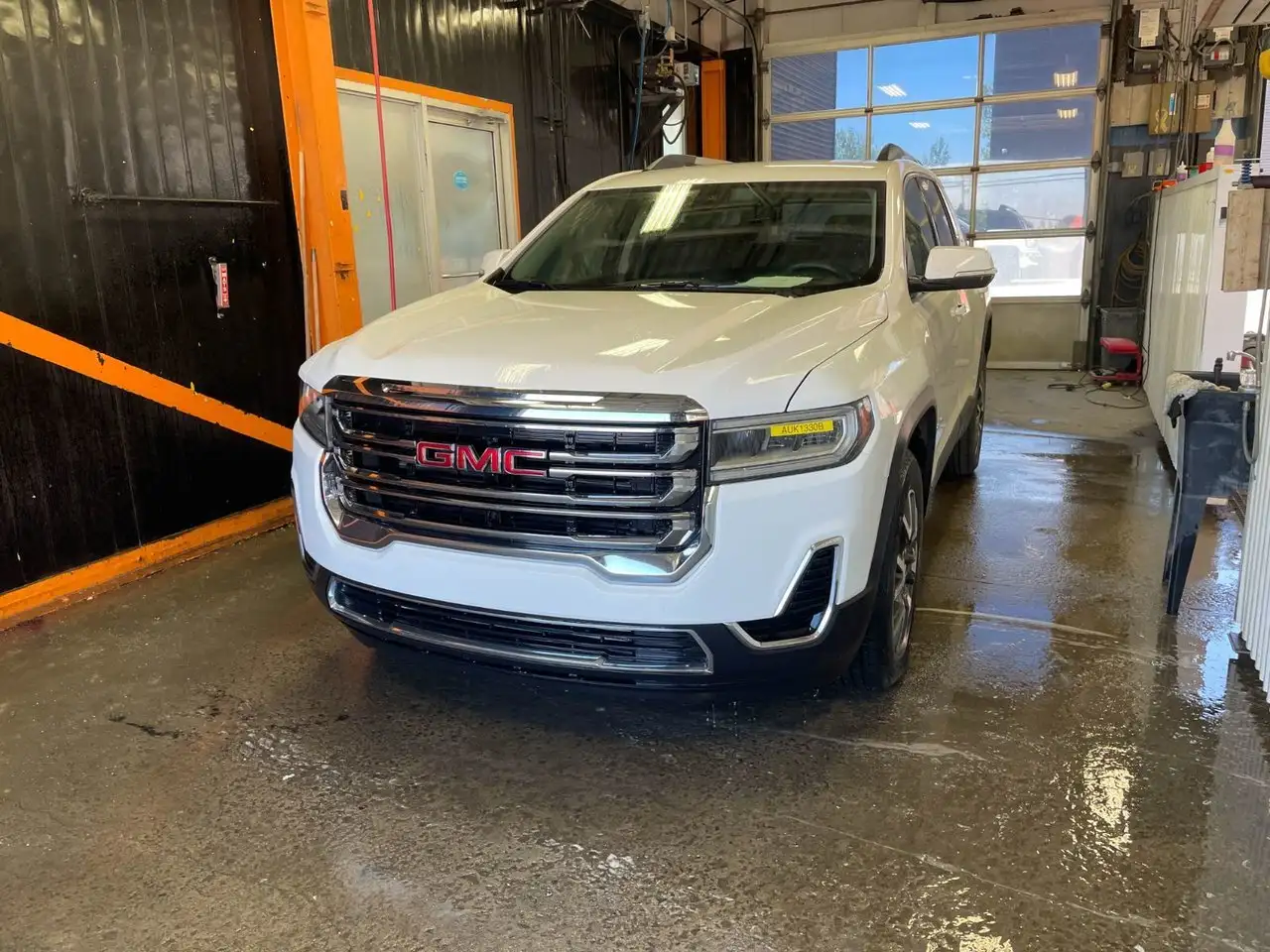 2023 GMC Acadia