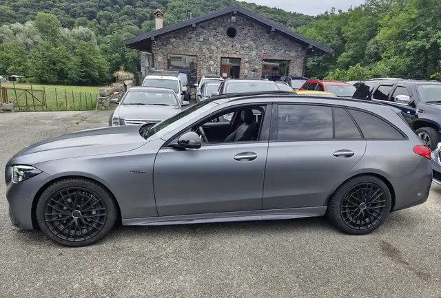 Mercedes-Benz C-Class view 3