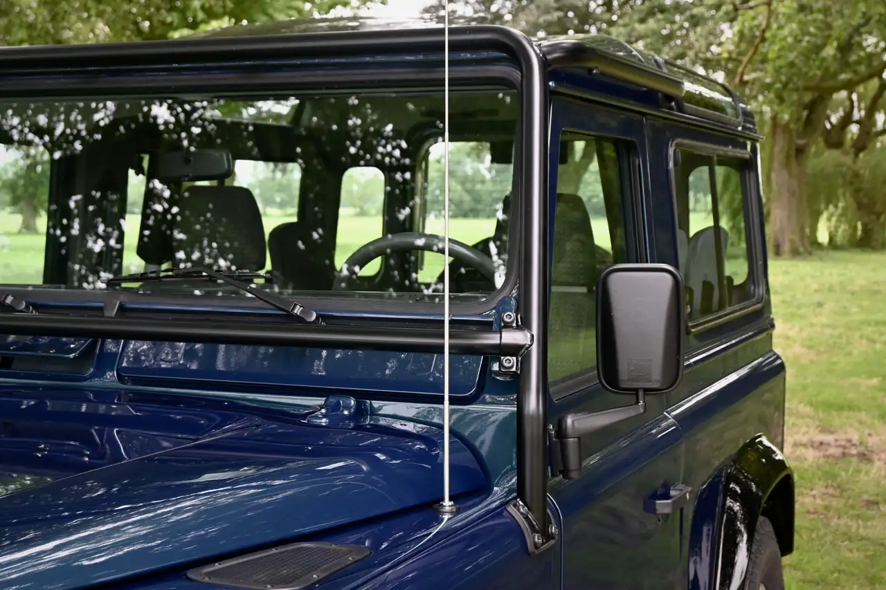 Land Rover Defender 3.9 90 50th Anniversary NL001, foto 12
