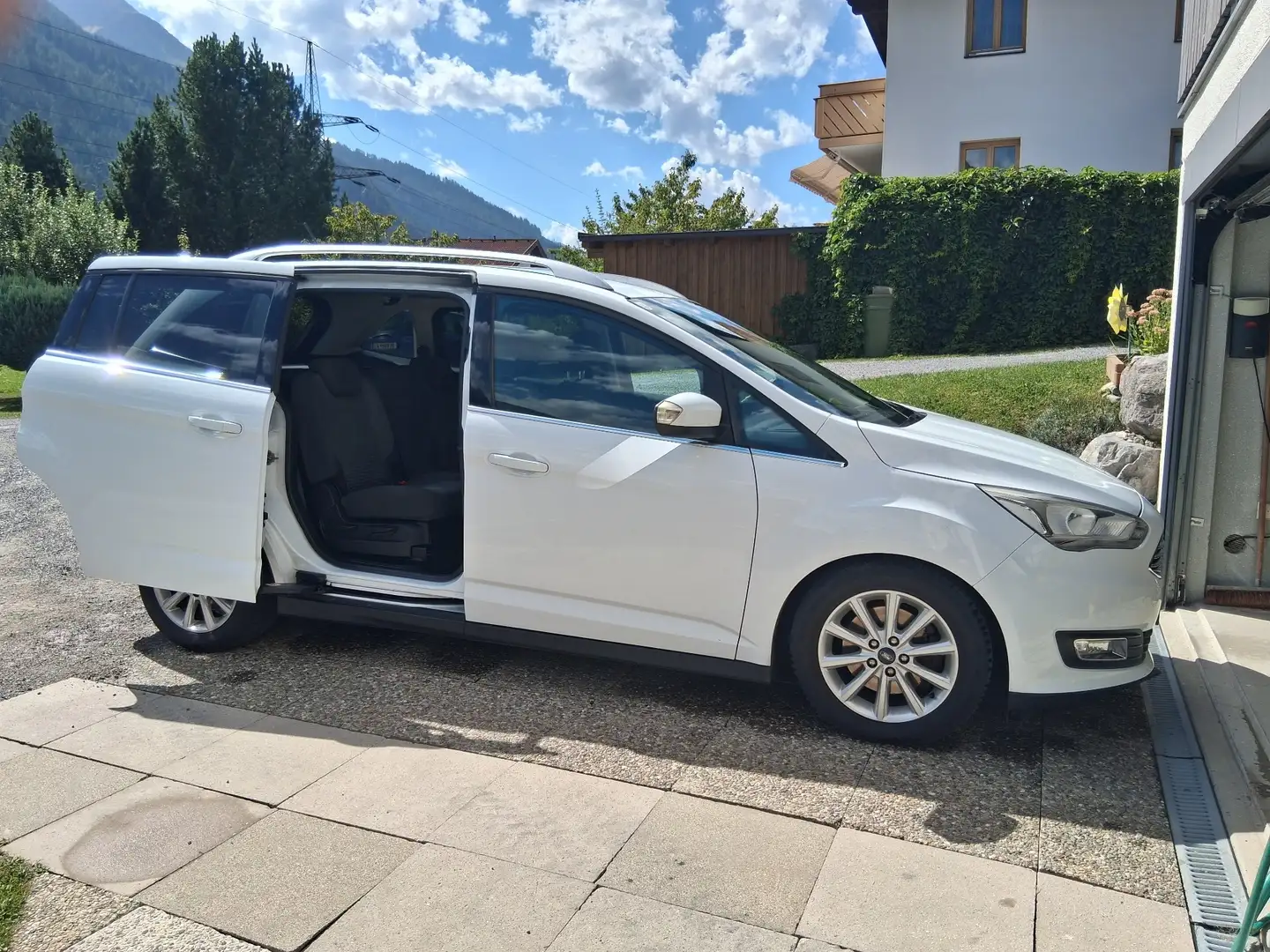 Ford C-Max Titanium 1,5 TDCi - 2