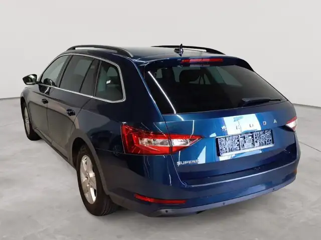 Skoda Superb view 2