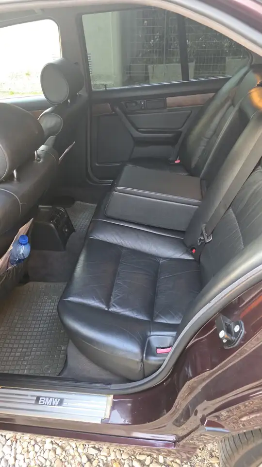 BMW 530i auto, foto 6