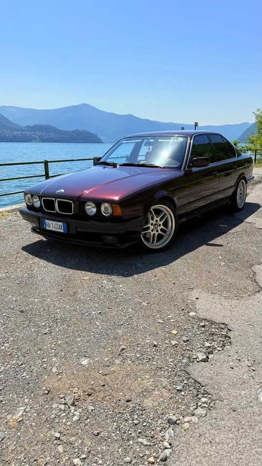 BMW 530i auto, foto 2