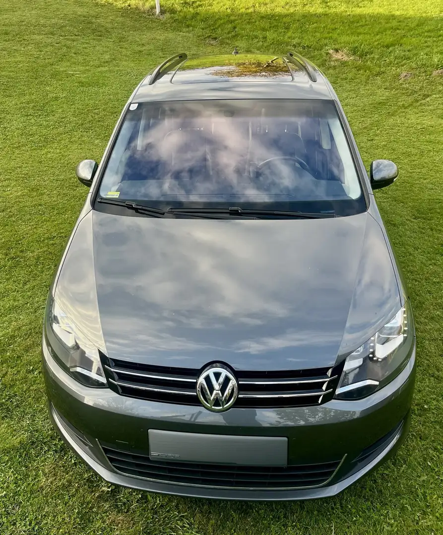 Volkswagen Sharan Sharan Sky BMT 2,0 TDI DPF 4Motion Sky Grau - 1