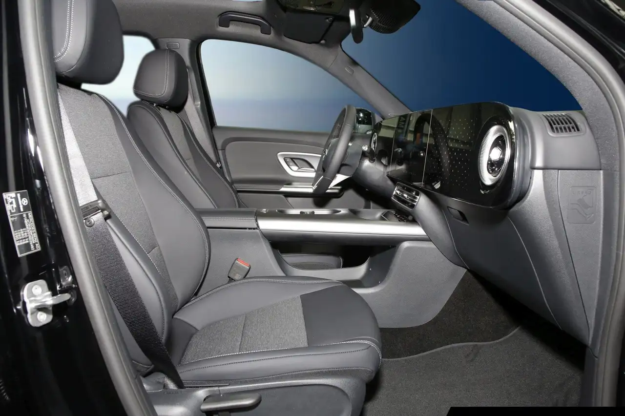 Mercedes-Benz GLB 350 4MATIC mit EQ Technologie Progressive/LED, миниатюра 6