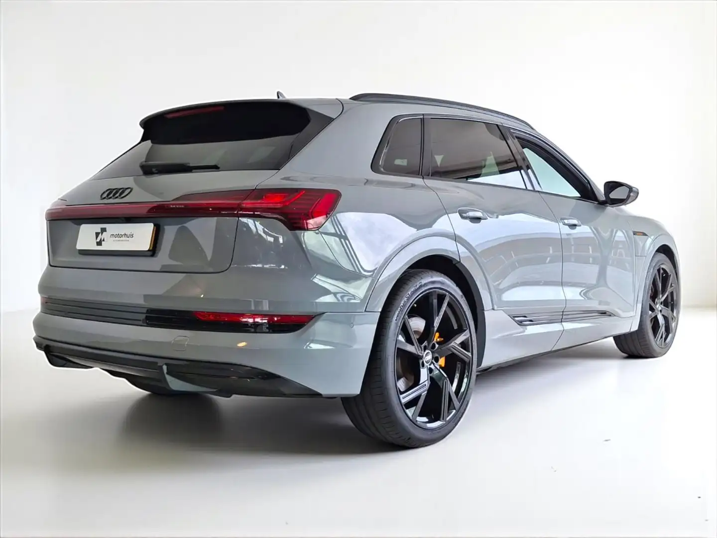 Audi e-tron 55 quattro 360pk S Edition 2X S Line MEMORY LED LE Gris - 2