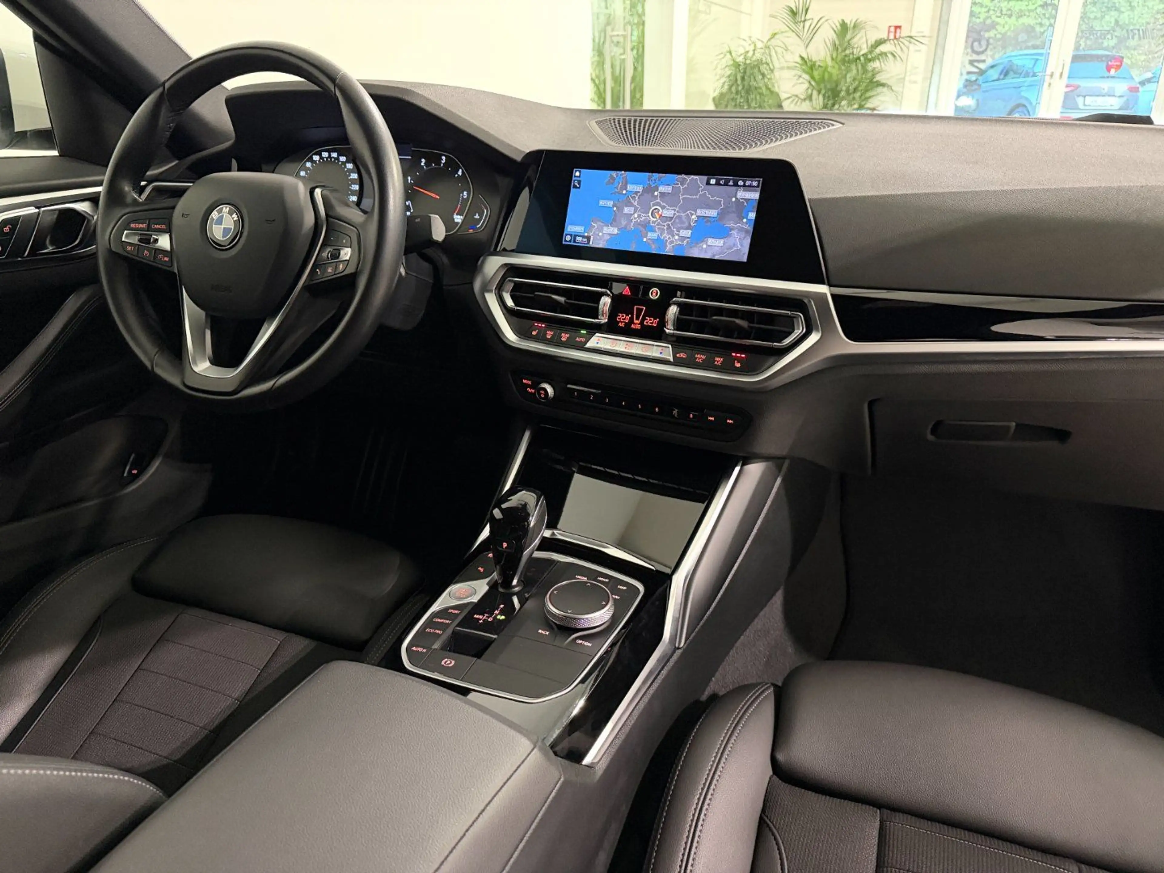BMW 420 D Gran Coupe/Navi/AHK/Kamera/LED — photo 15