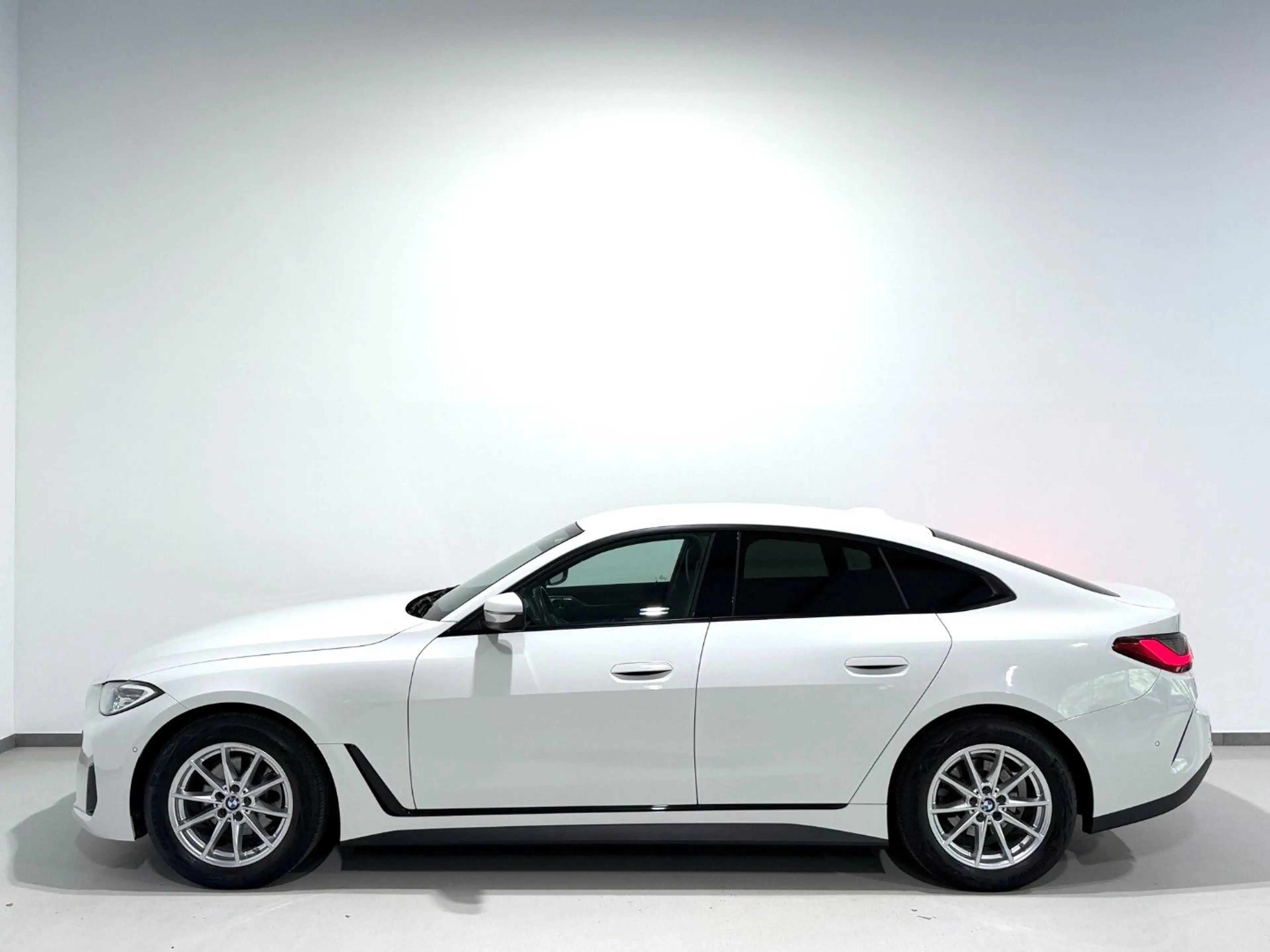 BMW 420 D Gran Coupe/Navi/AHK/Kamera/LED — photo 6