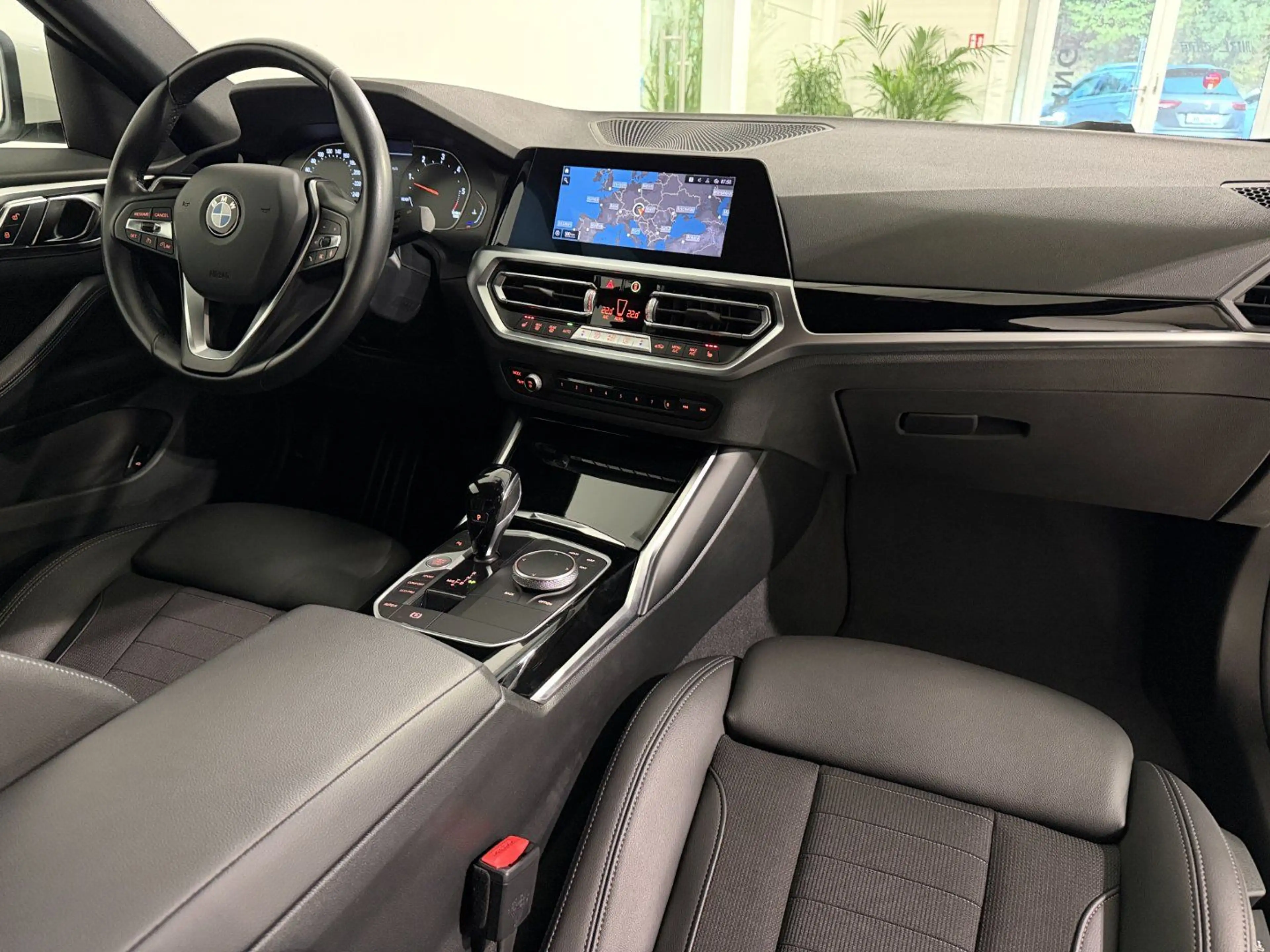BMW 420 D Gran Coupe/Navi/AHK/Kamera/LED — photo 17