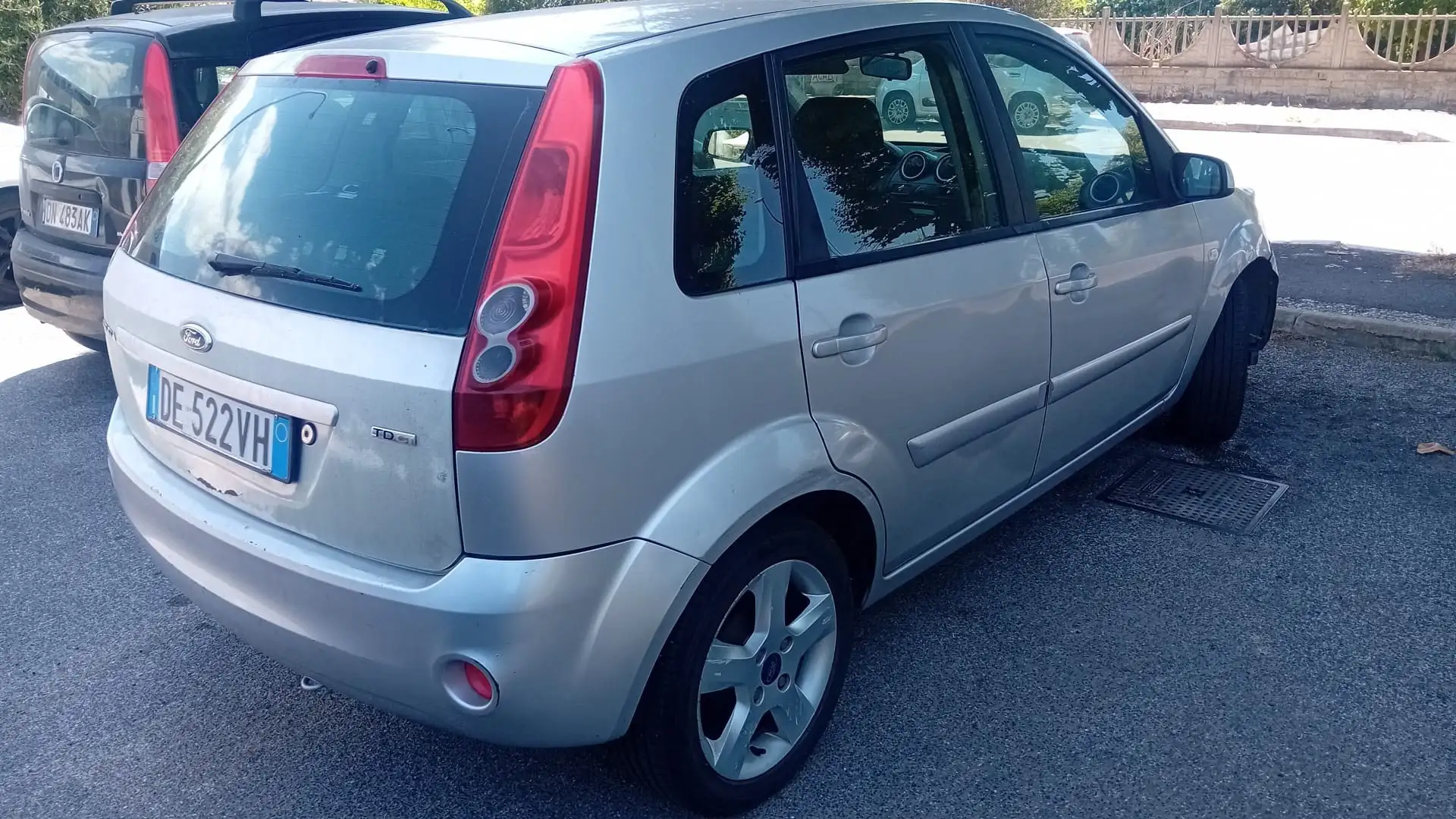 Ford Fiesta 5p 1.4 tdci Plus - 2