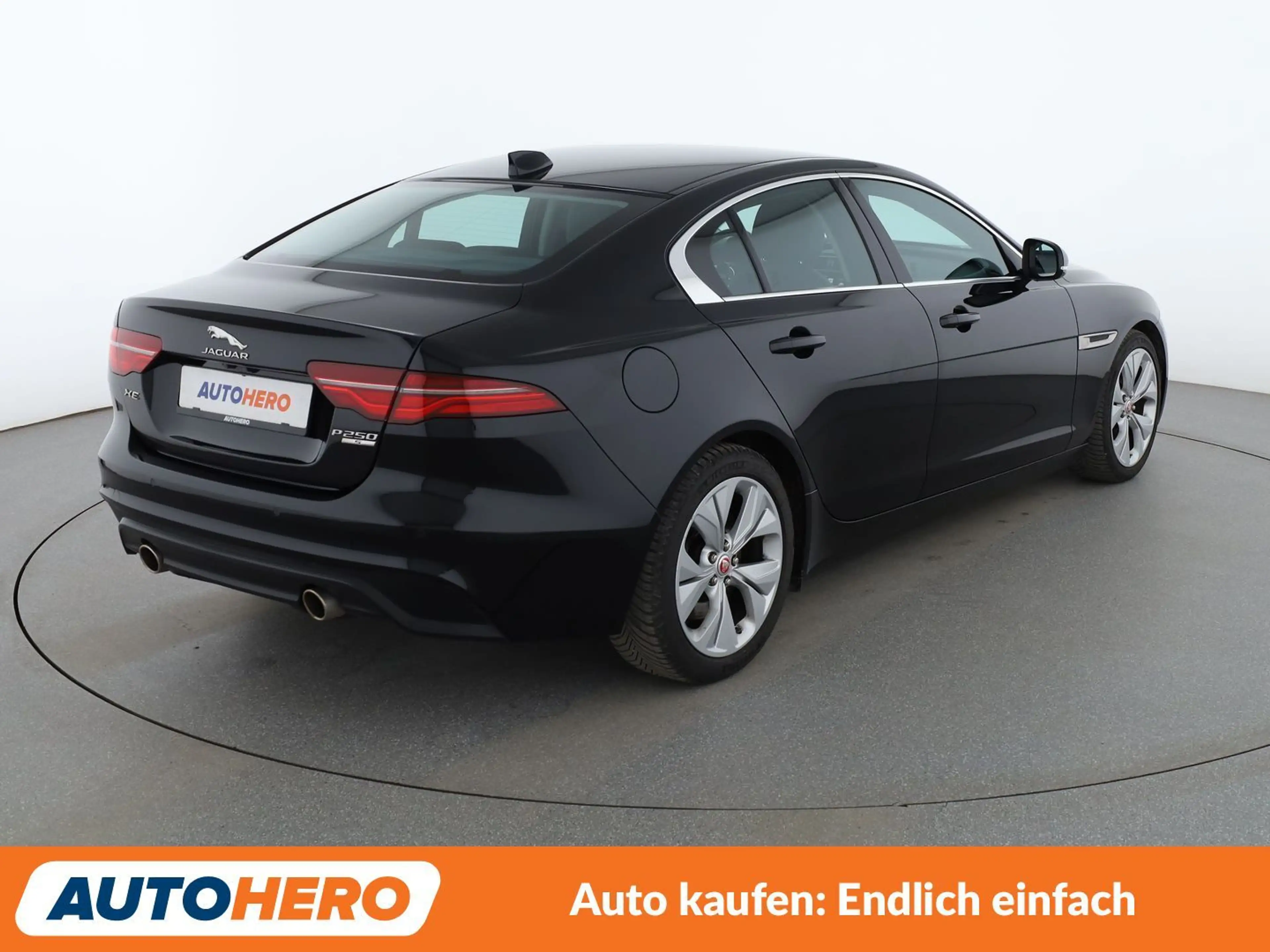 Jaguar XE 25t S Aut.*NAV*LED*TEMP*CAM*PDC*ALU*KLIMA*LWS* — photo 6