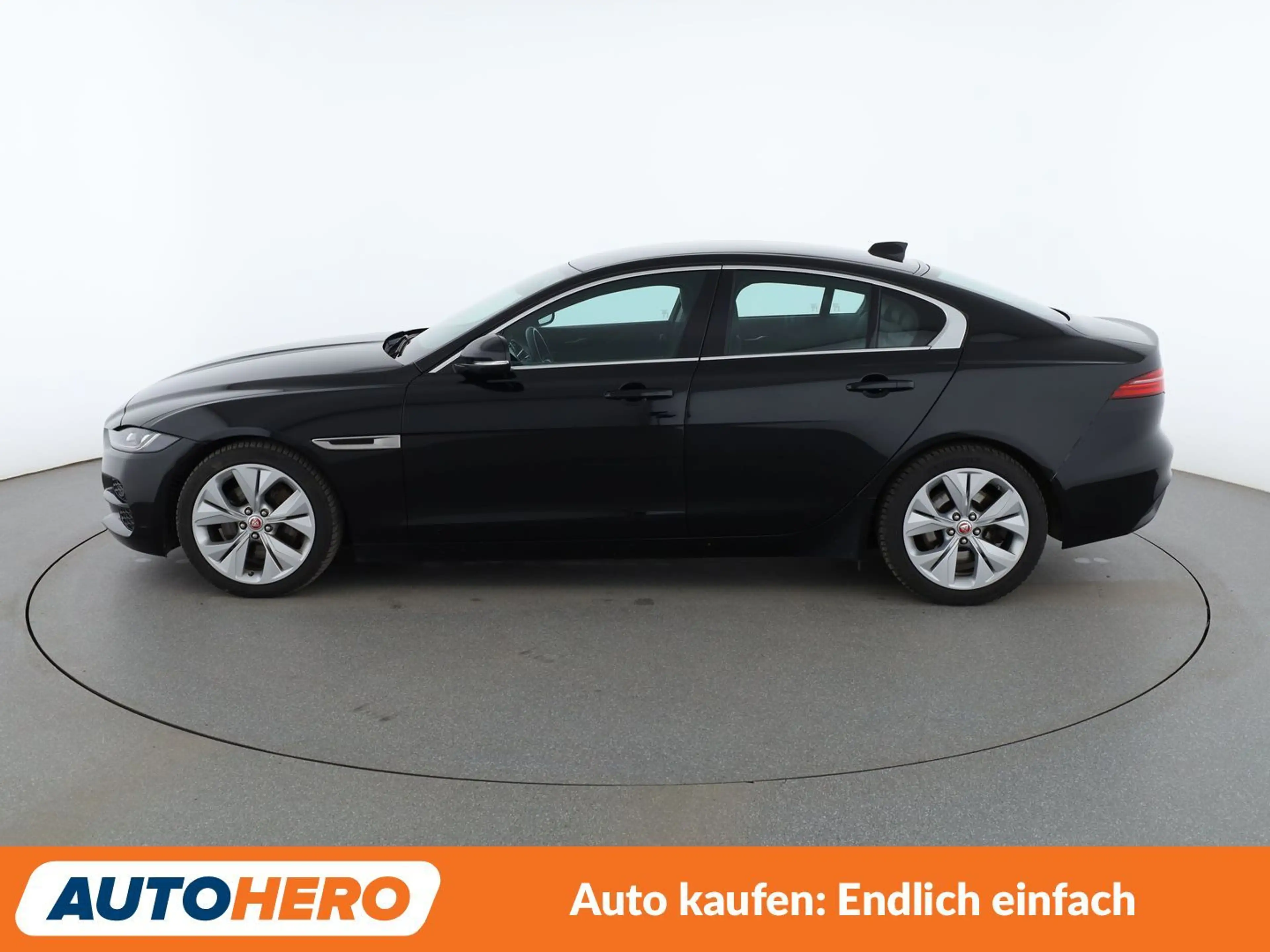 Jaguar XE 25t S Aut.*NAV*LED*TEMP*CAM*PDC*ALU*KLIMA*LWS* — photo 3