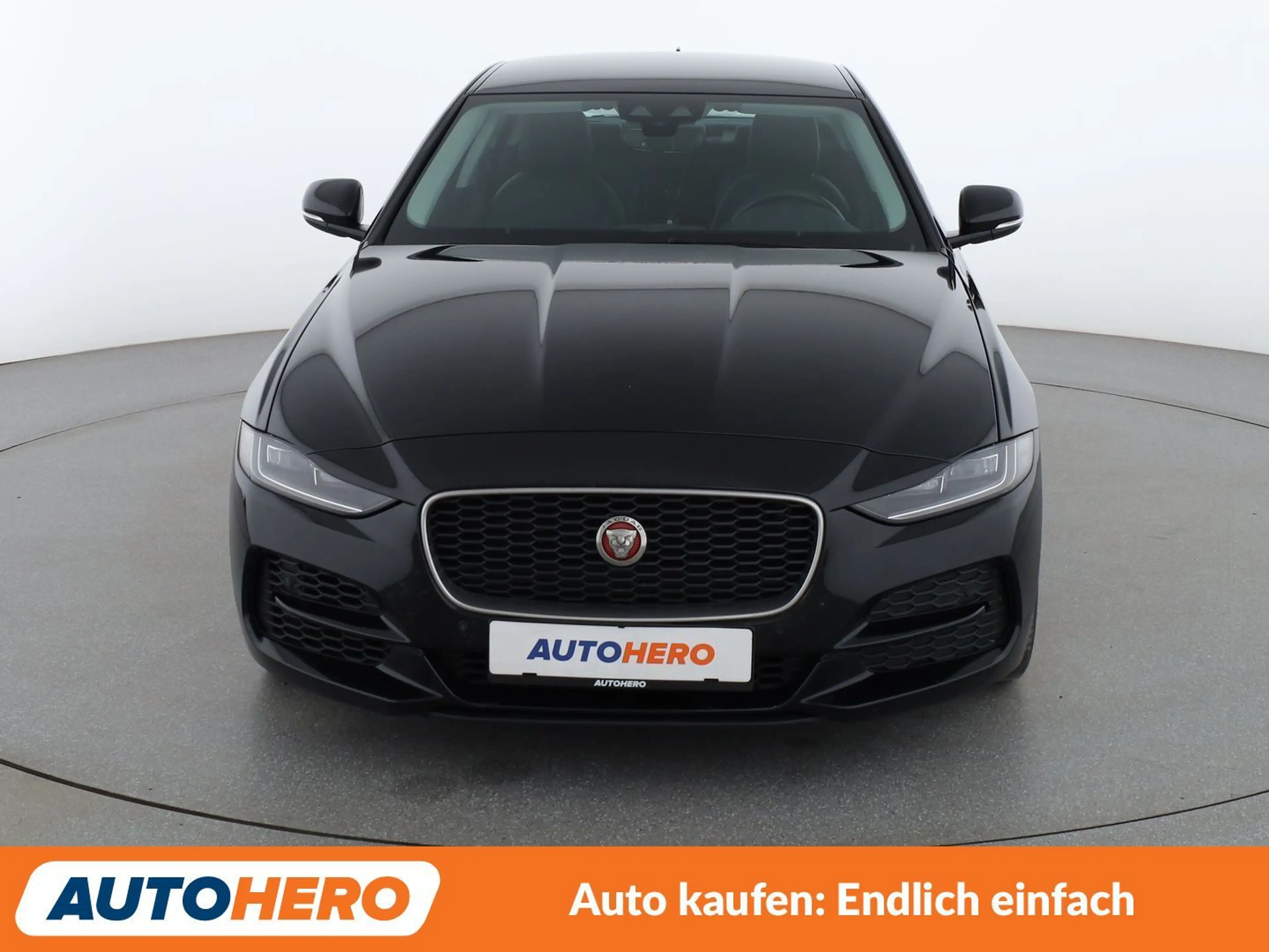 Jaguar XE 25t S Aut.*NAV*LED*TEMP*CAM*PDC*ALU*KLIMA*LWS* — photo 9