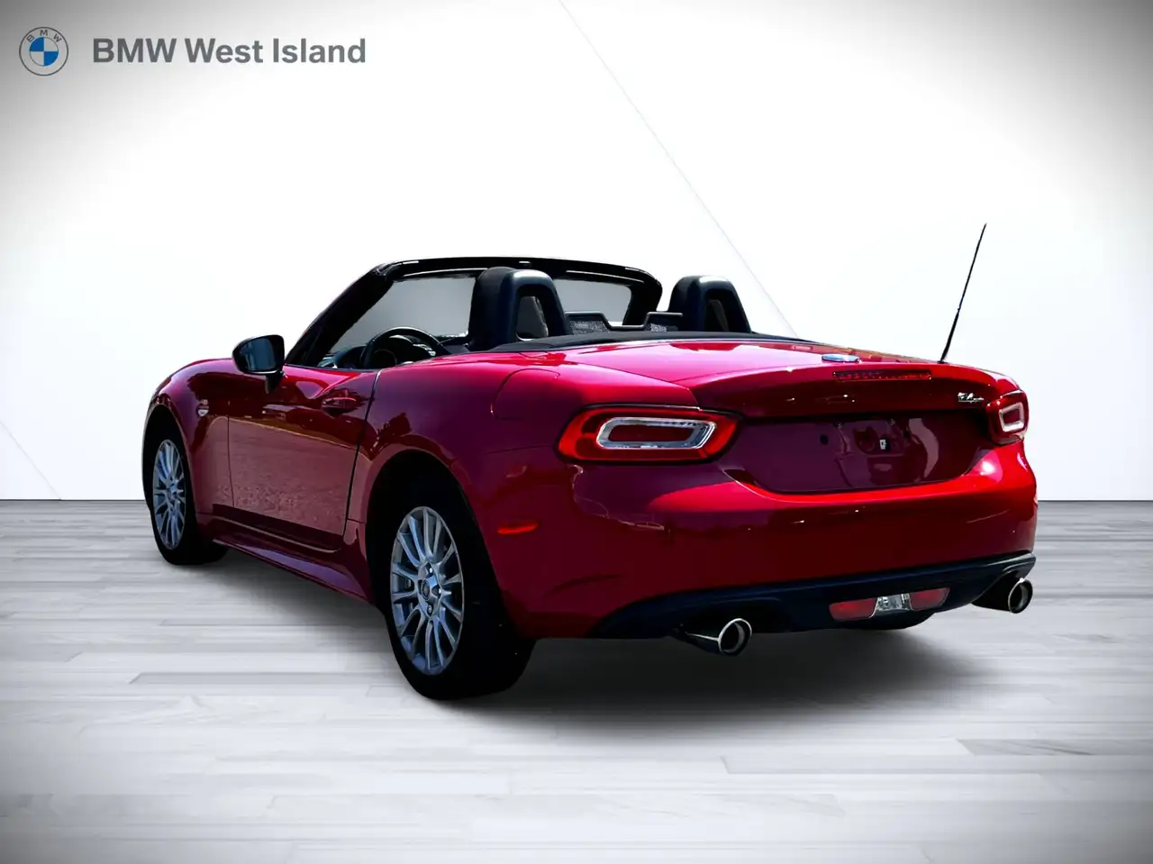 Fiat 124 Spider снимка Fiat 124 Spider