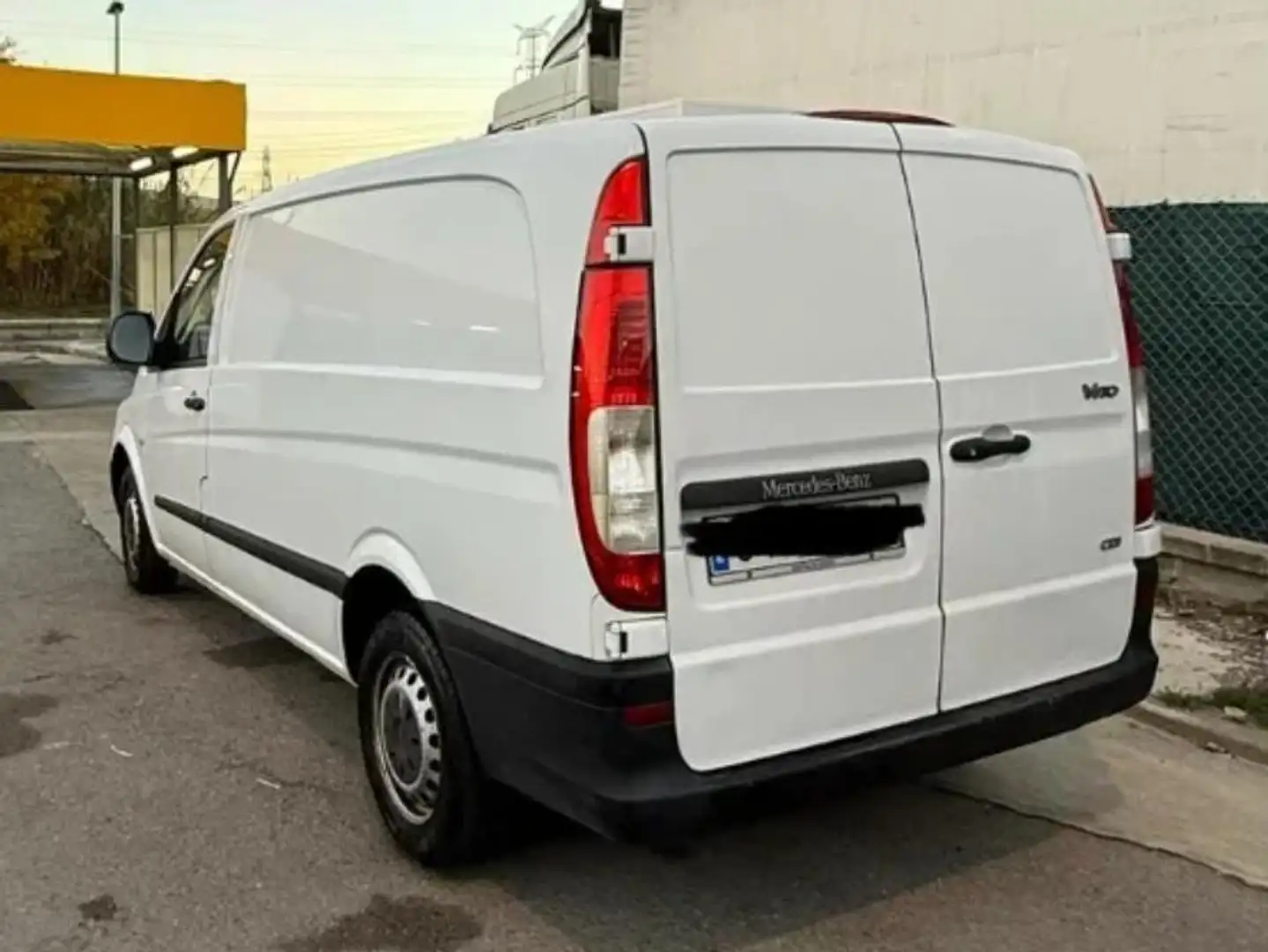 Mercedes-Benz Vito Vito Furgón 111CDI Basica Compacta Blanco - 2