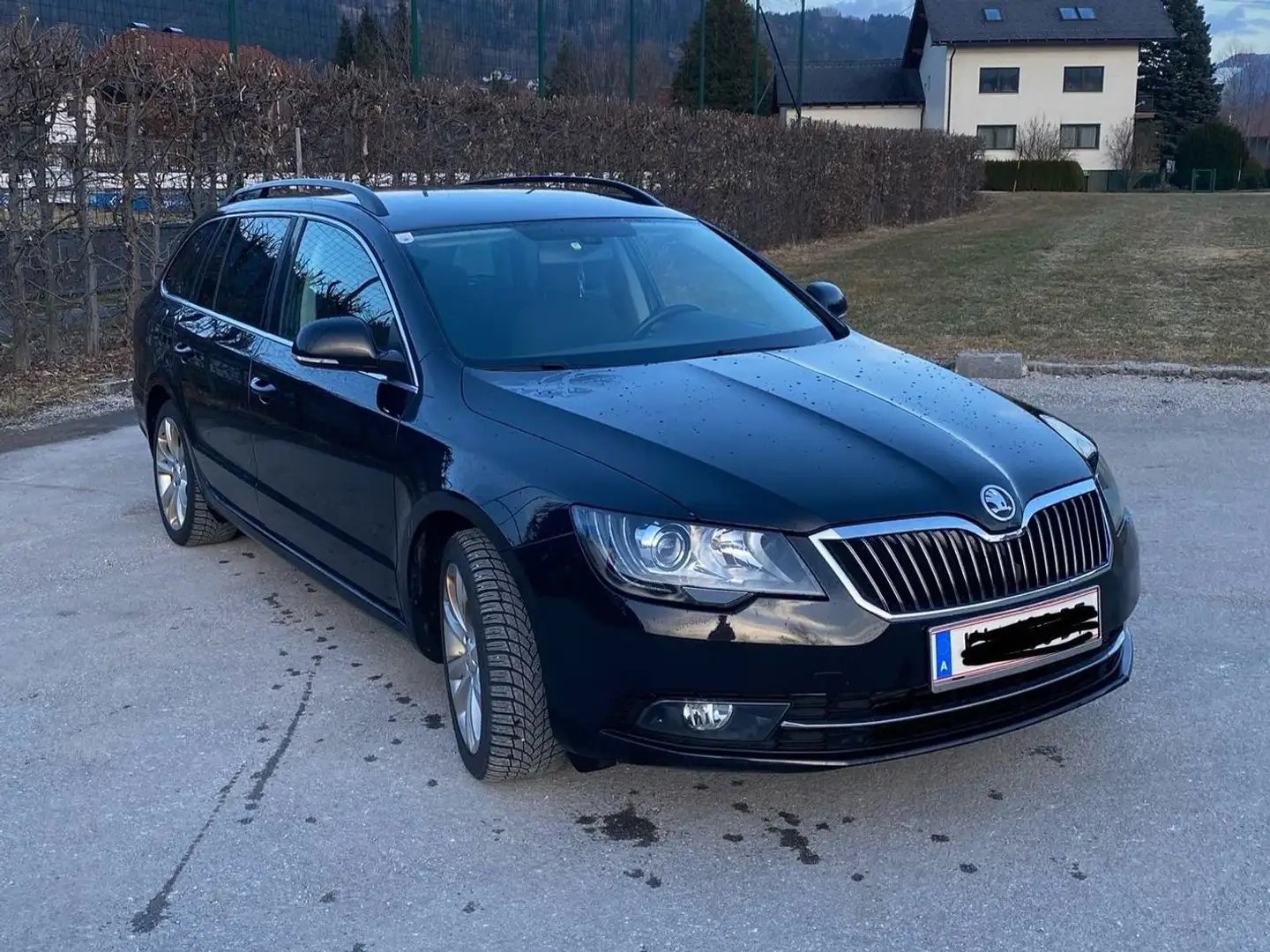 Skoda Superb Superb Combi Ambition Business 4x4 Schwarz - 1