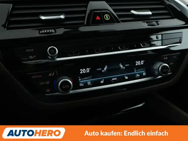 BMW 5 Series view 25