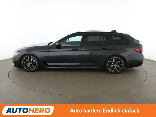 BMW 5 Series view 3