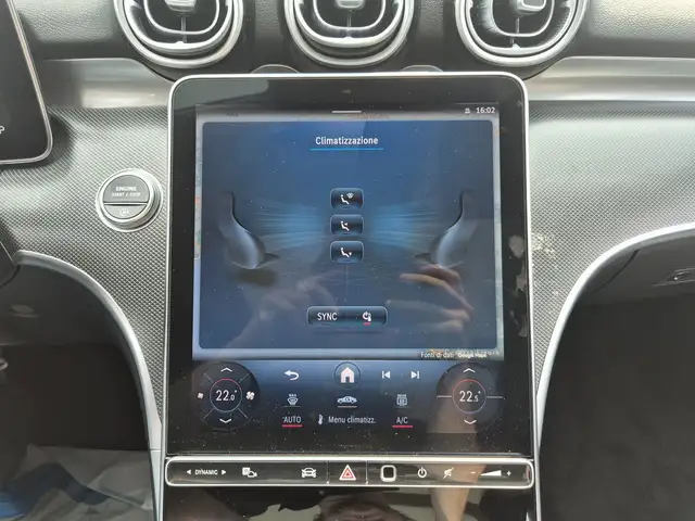 Mercedes-Benz C-Class view 21