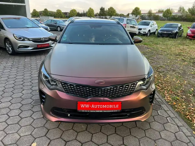 Kia Optima view 4