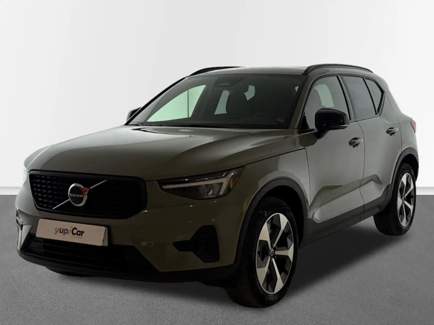 Volvo XC40 2.0 B3 G Plus Dark Auto Verde - 2