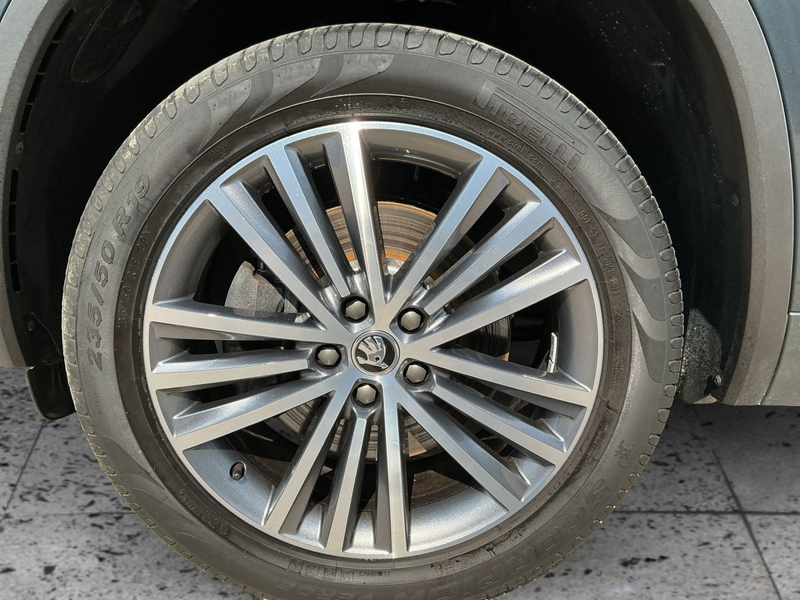 Skoda Kodiaq 2.0 TDI DSG 4x4 L&K LED+NAVI+SHZ+AHK+360° — photo 8
