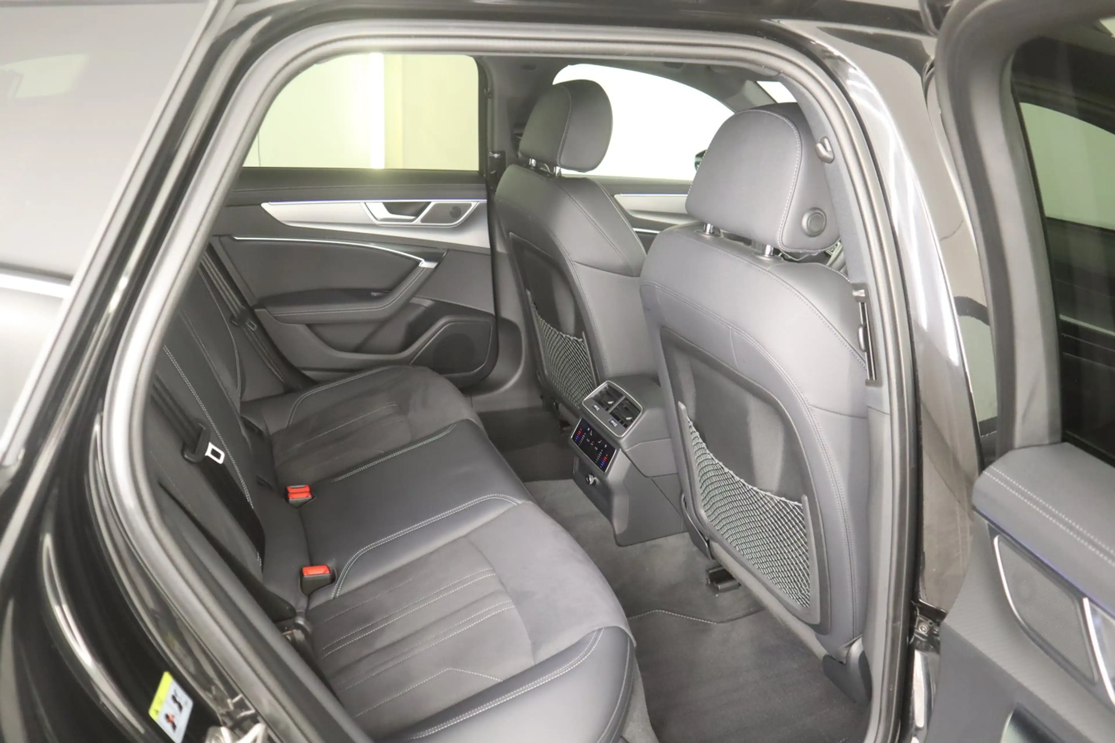 Audi A6 allroad 40 TDI quattro PA — photo 10