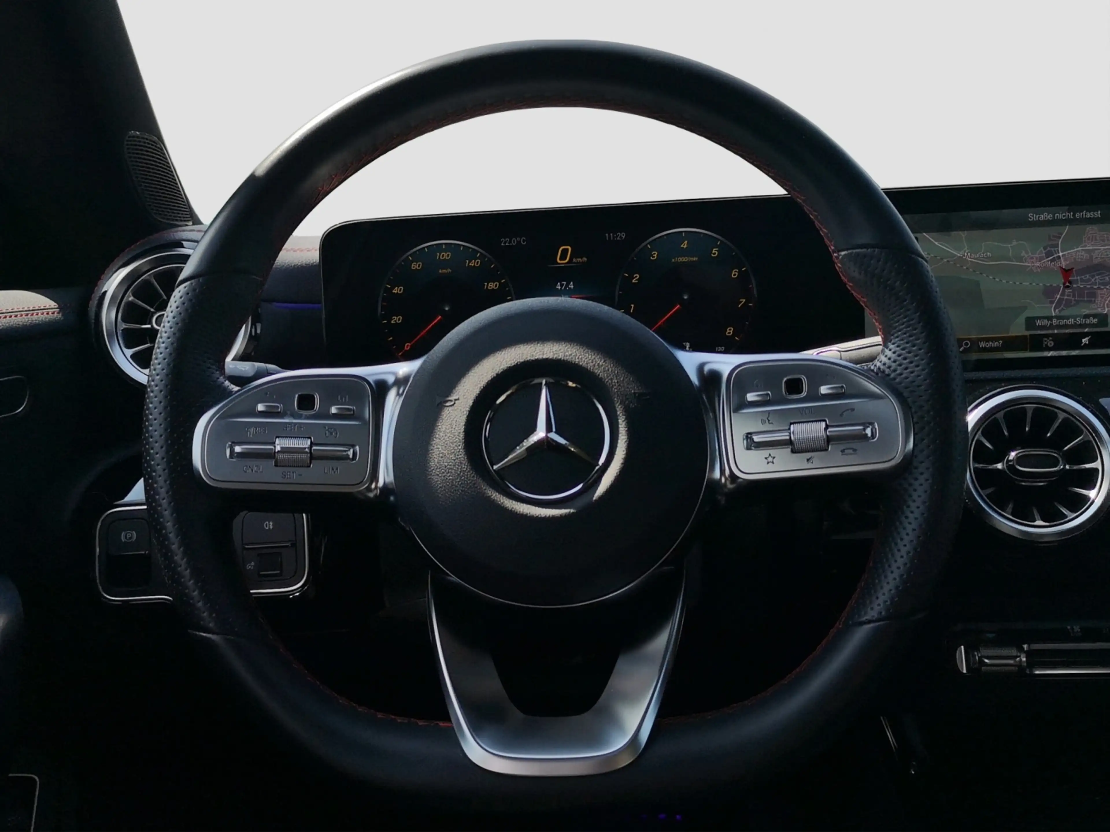 Mercedes-Benz CLA 250 *AMG*Multibeam*Kamera*Pano*Night*Sitzhzg — photo 10
