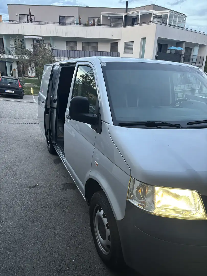 Volkswagen T5 T5 Transporter Grau - 2
