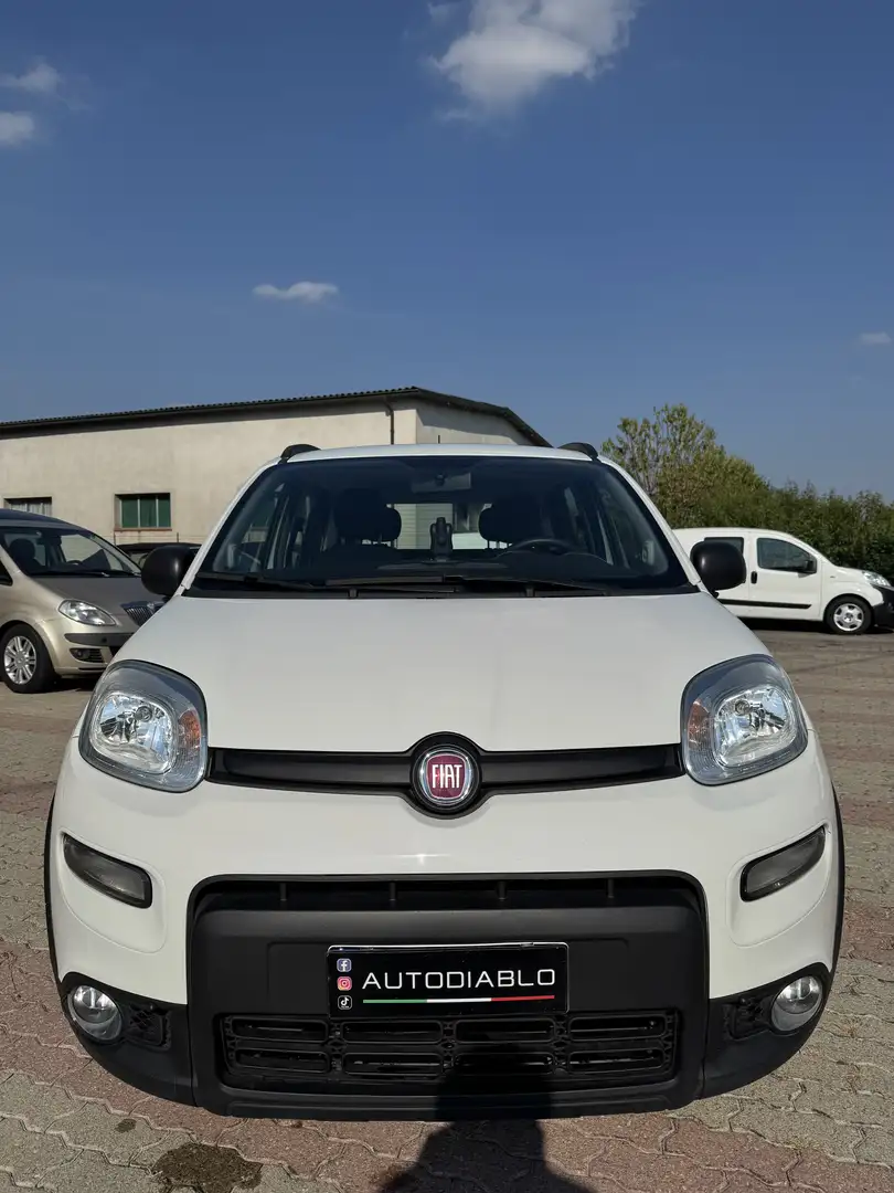 Fiat Panda 0.9 t.air t. natural power City Life 70cv 5pti Blanc - 2